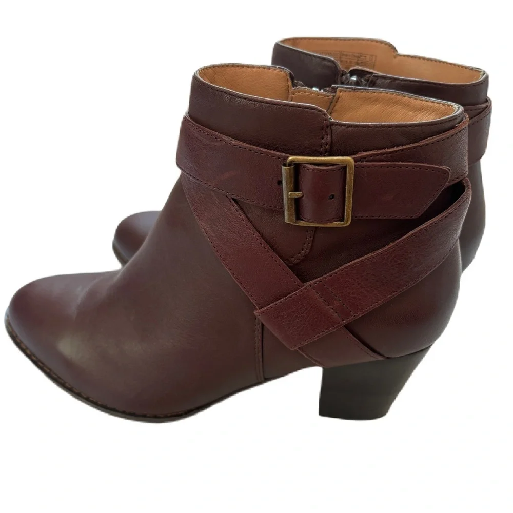 VIONIC Women's‎ Trinity Boots Chocolate Brown Leather Size 9 Booties Ankle Boot